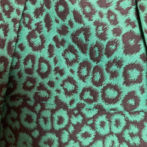 Banana Republic Green/Black Leopard Skirt Sz 2 - Picture 3 of 4